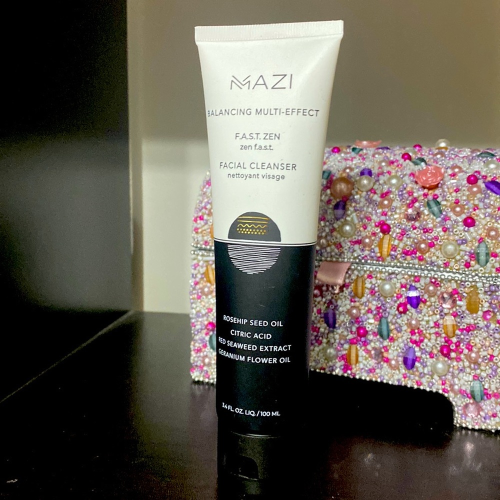 Mazi Balancing Multi-Effect Facial Cleanser 3.4 Fl Oz